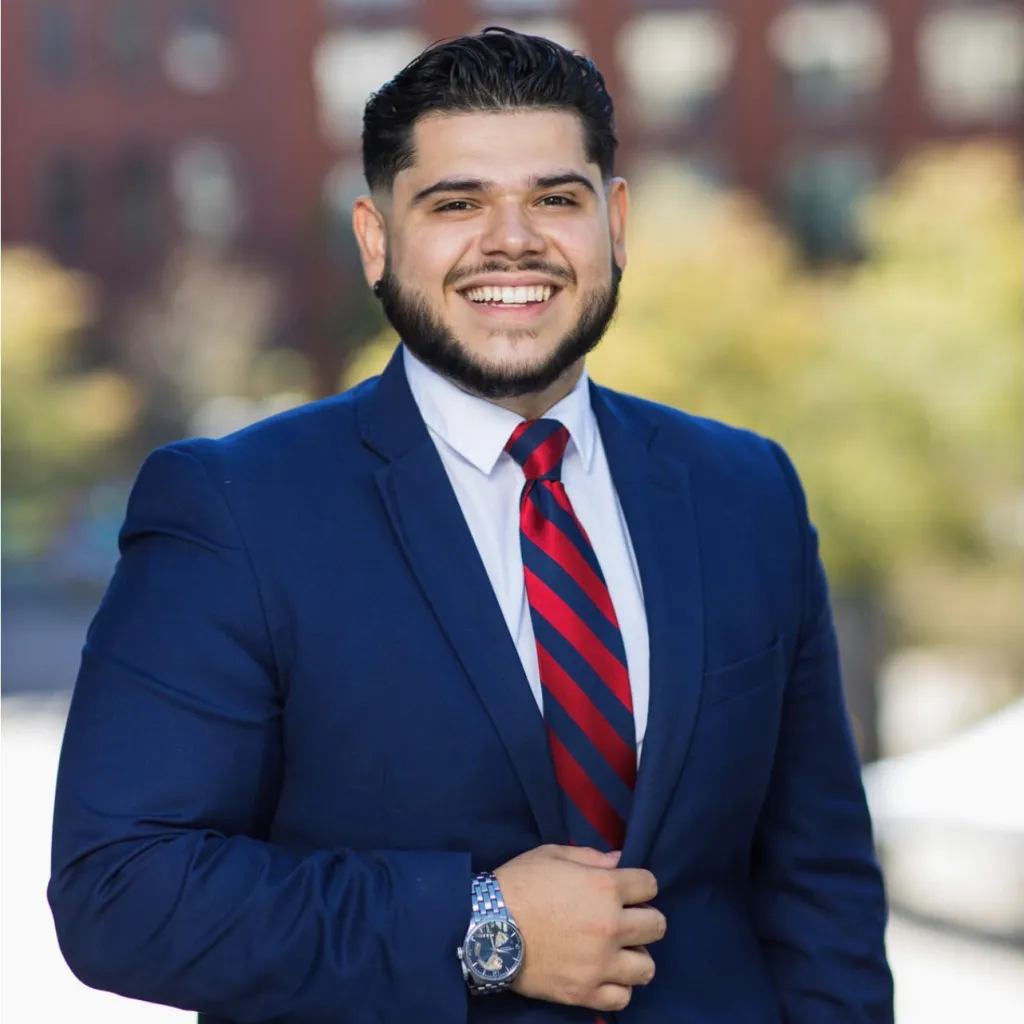 Juan Holguin, loan officer